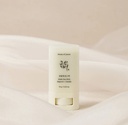 BEAUTY OF JOSEON BLOQUEADOR SOLAR EN BARRA MATTE SUN STICK MUGWORT + CAMELIA SPF50+ PA++++ 18G